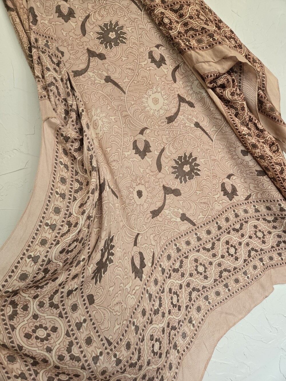 Free People Tan and Blush Paisley Kimono - Picture 6 of 11